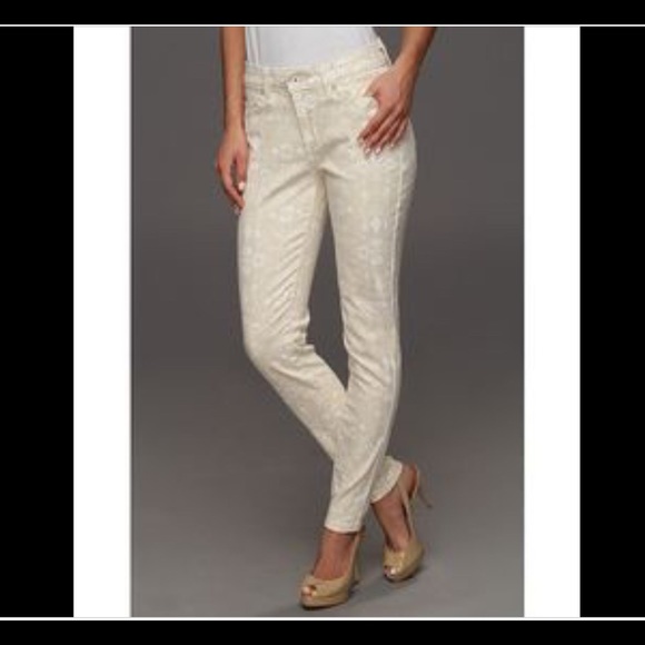 LEVIS Sz 8 Tight Leg Stretch Jeans - Picture 1 of 9